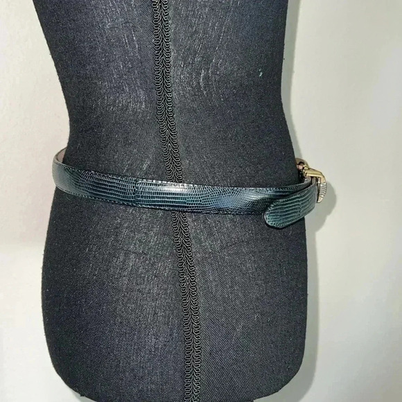 Brighton Women’s Black Reptile Embossed Belt with Gold Silver Tone Buckle 34 - Picture 10 of 16